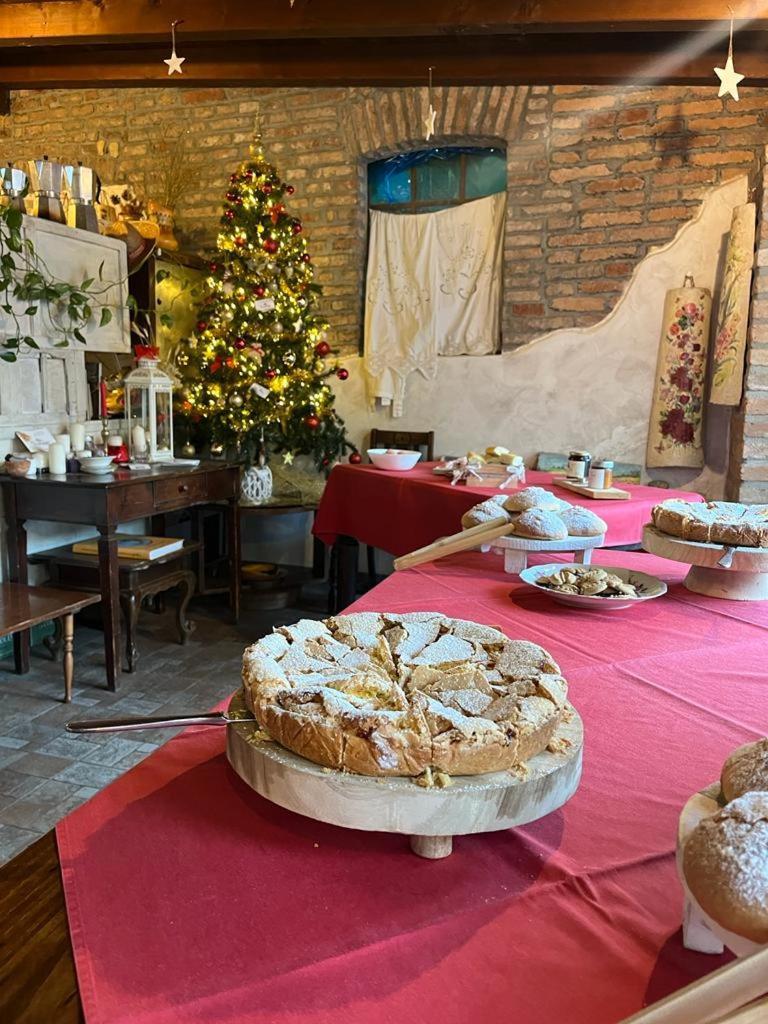 Agriturismo Il Campagnino เกรโมนา ภายนอก รูปภาพ